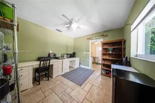 10900 SW 90th Ave, Miami, FL 33176 - Photo 30