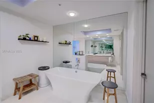 17111 Biscayne Blvd, North Miami Beach, FL 33160 - Photo 16