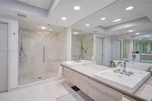 17111 Biscayne Blvd, North Miami Beach, FL 33160 - Photo 14