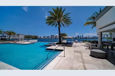 17111 Biscayne Blvd #410, North Miami Beach, FL 33160 - Photo 20