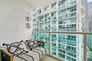 31 SE 5th St, Miami, FL 33131 - Photo 26