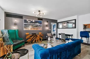 31 SE 5th St, Miami, FL 33131 - Photo 12