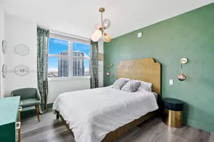 31 SE 5th St, Miami, FL 33131 - Photo 18