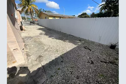 1064 NW 103rd St #2, Miami, FL 33150 - Photo 16