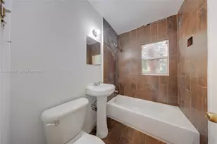 763 NE 140th St, North Miami, FL 33161 - Photo 16