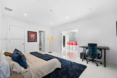 5055 N Bay Rd, Miami Beach, FL 33140 - Photo 26