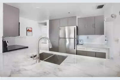 1717 N Bayshore Dr #A-1652, Miami, FL 33132 - Photo 6