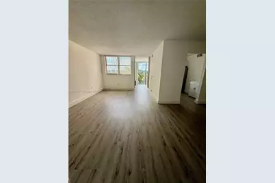 9410 W Flagler St #312, Miami, FL 33174 - Photo 8