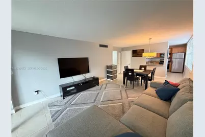 9491 Evergreen Pl #201, Davie, FL 33324 - Photo 6