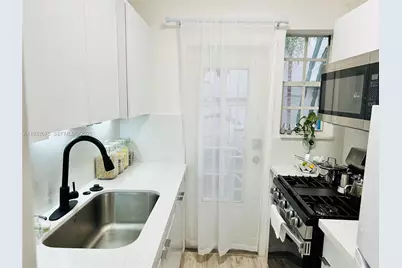 717 Espanola Way #210, Miami Beach, FL 33139 - Photo 8