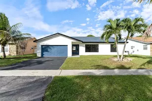 7441 NW 38th Ct, Lauderhill, FL 33319 - Photo 2