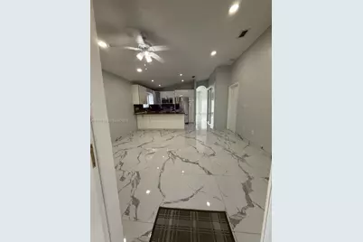 8701 NW 109th Ter #0, Hialeah Gardens, FL 33018 - Photo 36