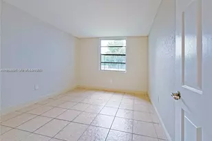 9460 Fontainebleau Blvd, Miami, FL 33172 - Photo 12