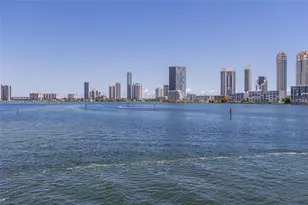 3925 NE 171 St, North Miami Beach, FL 33160 - Photo 38