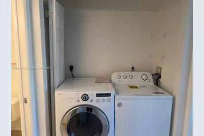 8060 N Nob Hill Rd #102, Tamarac, FL 33321 - Photo 14