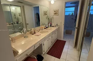 4270 NW 40th St, Lauderdale Lakes, FL 33319 - Photo 24