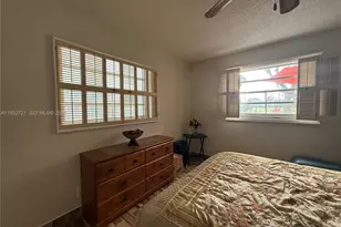 4270 NW 40th St, Lauderdale Lakes, FL 33319 - Photo 14