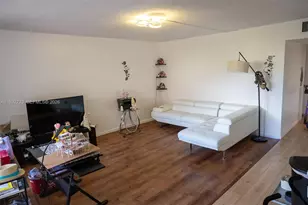 3071 NW 47th Terrace, Lauderdale Lakes, FL 33313 - Photo 6