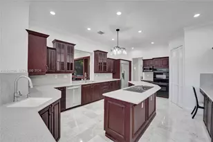 3855 Windmill Lake Rd, Weston, FL 33332 - Photo 22