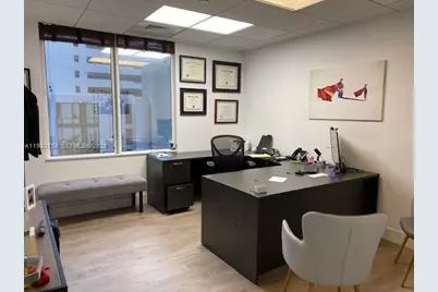 1000 Brickell Ave #7F, Miami, FL 33131 - Photo 6