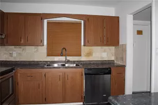 5140 SW 40th Ave, Dania Beach, FL 33314 - Photo 6