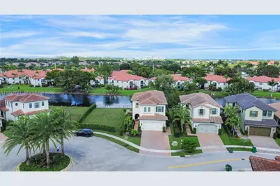 11865 SW 13th Ct, Pembroke Pines, FL 33025 - Photo 1