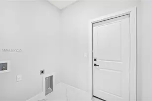 539 Hutton St, Lehigh Acres, FL 33974 - Photo 22