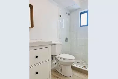 910 SW 4th Ave #3, Miami, FL 33130 - Photo 2