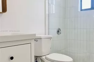 910 SW 4th Ave, Miami, FL 33130 - Photo 2