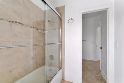 2667 Palmer Pl, Weston, FL 33332 - Photo 20