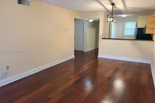 9983 S Nob Hill Ct, Sunrise, FL 33351 - Photo 2