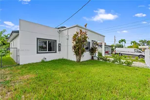 5658 SW 1st St, Miami, FL 33134 - Photo 8