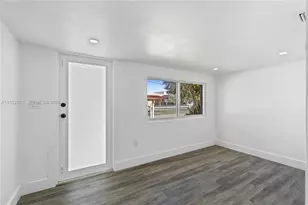 5658 SW 1st St, Miami, FL 33134 - Photo 12