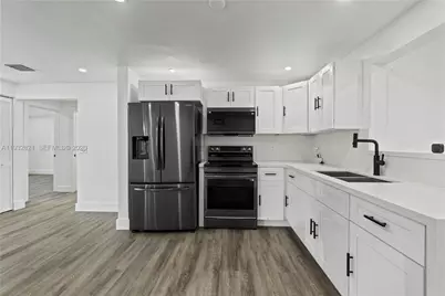 5658 SW 1st St, Miami, FL 33134 - Photo 18