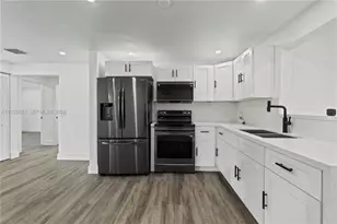 5658 SW 1st St, Miami, FL 33134 - Photo 18