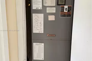 2620 SW 53rd Ave, West Park, FL 33023 - Photo 10