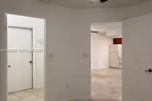 6755 NW 175th Ln, Hialeah, FL 33015 - Photo 14