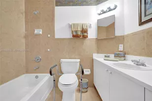 19110 NW 32nd Ave, Miami Gardens, FL 33056 - Photo 20