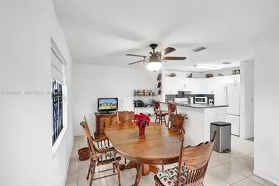 19110 NW 32nd Ave, Miami Gardens, FL 33056 - Photo 12