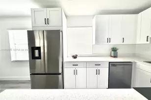 521 Normandy K, Delray Beach, FL 33484 - Photo 6