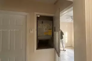 1087 NW 51st St, Miami, FL 33127 - Photo 4