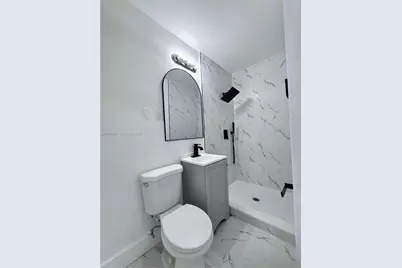 1040 Curtiss Dr, Opa-Locka, FL 33054 - Photo 10