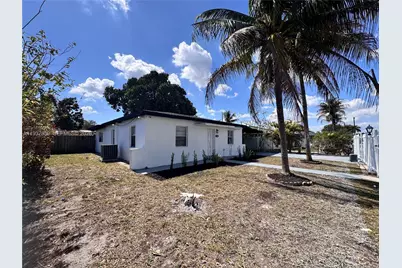 1040 Curtiss Dr, Opa-Locka, FL 33054 - Photo 4