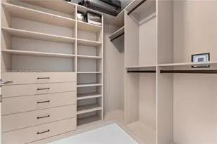 300 Biscayne Blvd Way, Miami, FL 33131 - Photo 24