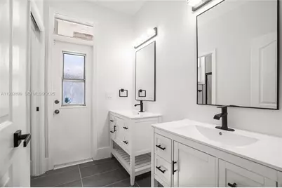 2611 Oakbrook Ln #2611, Weston, FL 33332 - Photo 10