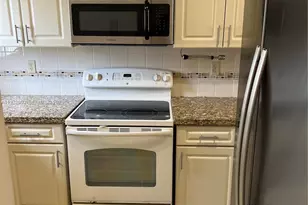 330 NW 114th Ave, Sweetwater, FL 33172 - Photo 2