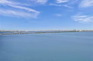 725 NE 22nd St, Miami, FL 33137 - Photo 8