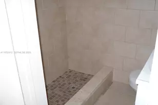 1675 NE 150th St, Miami, FL 33181 - Photo 8