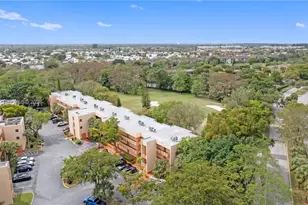 8400 Lagos De Campo Blvd, Tamarac, FL 33321 - Photo 28