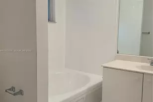 752 NW 208th Terrace, Pembroke Pines, FL 33029 - Photo 22